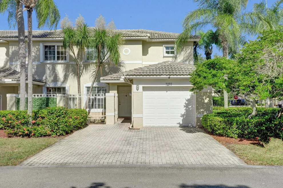 Unit for sale at 2298 NW 171st Terrace, Pembroke Pines, FL 33028