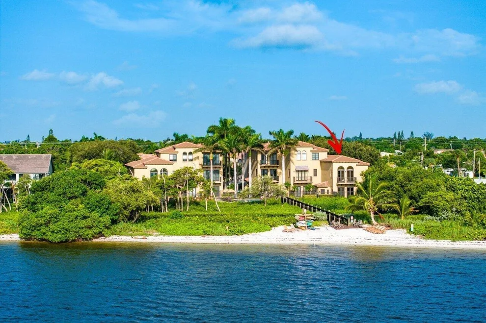 Unit for sale at 910 VIA VILLAGIO, Hypoluxo, FL 33462