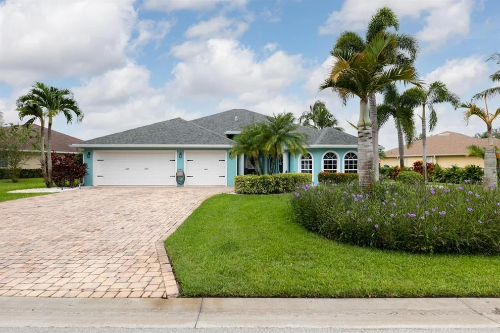 Unit for sale at 215 SW Fernleaf Trail, Port St Lucie, FL 34953