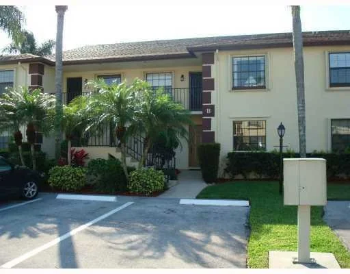 Unit for sale at 1201 Pinecrest Circle, Jupiter, FL 33458