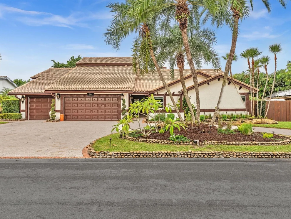 Unit for sale at 386 NW 111th Avenue, Coral Springs, FL 33071