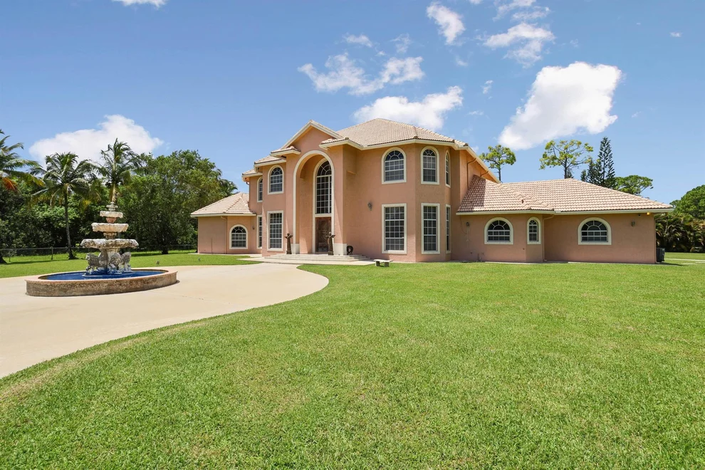 Unit for sale at 16030 88th Road N, The Acreage, FL 33470