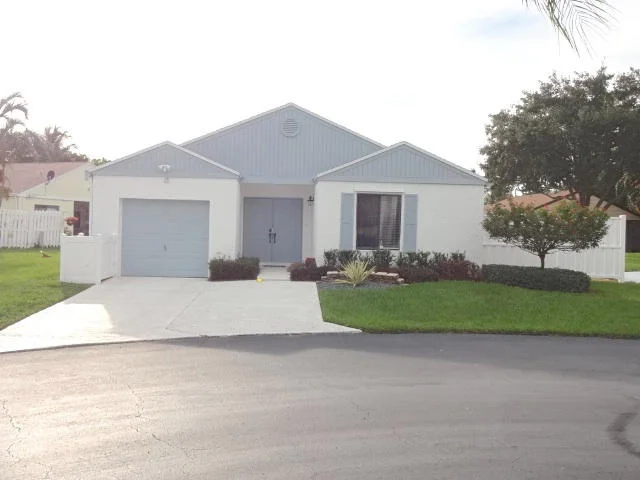 Unit for sale at 2 Hastings Lane, Boynton Beach, FL 33426