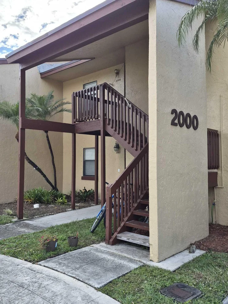 Unit for sale at 2006 Lakeview Drive W, Royal Palm Beach, FL 33411