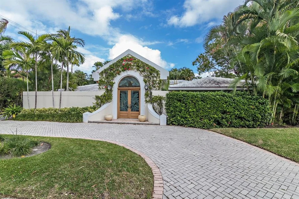 Unit for sale at 755 N Lake Way, Palm Beach, FL 33480