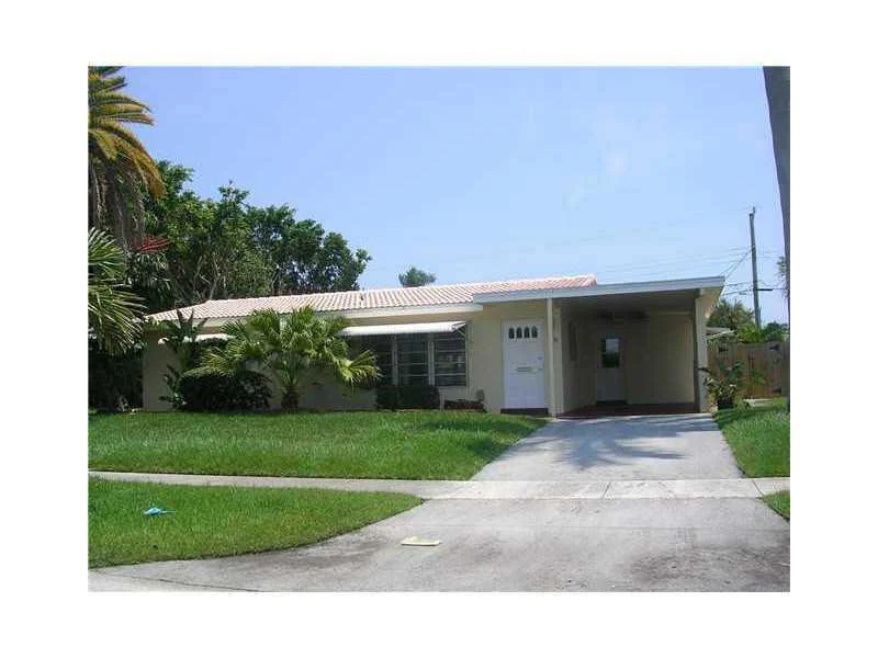 Unit for sale at 908 SE 15th Court, Deerfield Beach, FL 33441