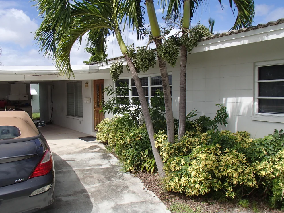 Unit for sale at 799 NE 70th Street, Boca Raton, FL 33487
