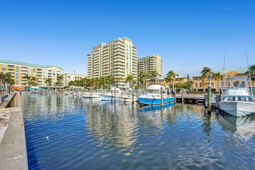 Unit for sale at 700 E Boynton Beach Boulevard, Boynton Beach, FL 33435