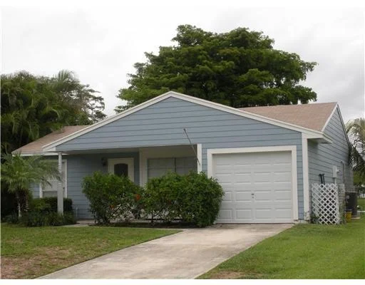 Unit for sale at 9226 Carma Dr, Boynton Beach, FL 33472