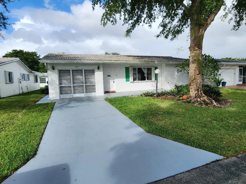 Unit for sale at 8941 NW 13th Street, Plantation, FL 33322