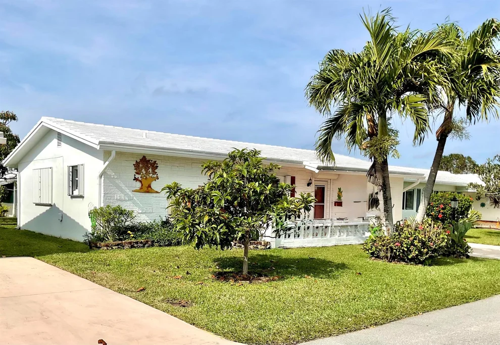 Unit for sale at 113 SW 8th Court, Boynton Beach, FL 33426