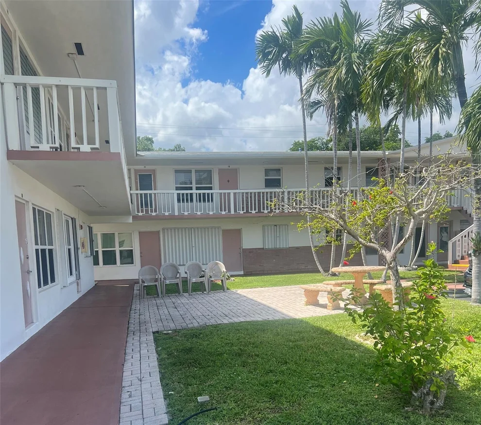 Unit for sale at 1300 N 12th Court, Hollywood, FL 33019
