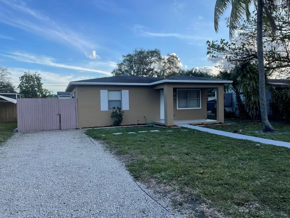 Unit for sale at 2538 Harding Street, Hollywood, FL 33020