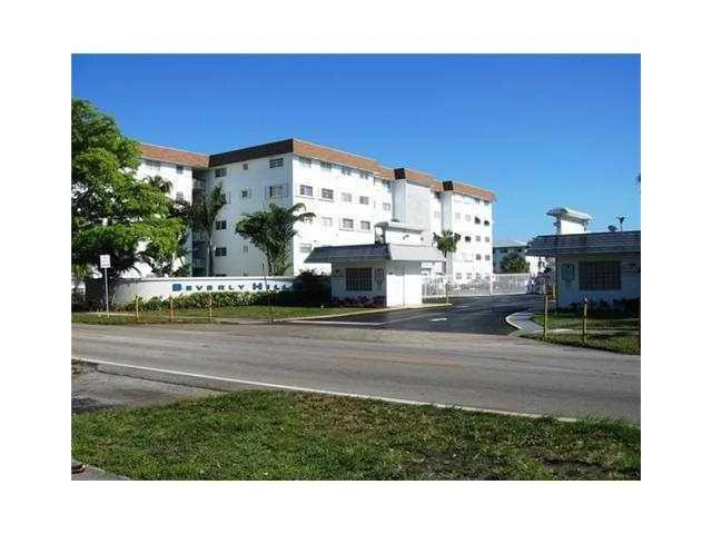 Unit for sale at 5300 Washington Street, Hollywood, FL 33021
