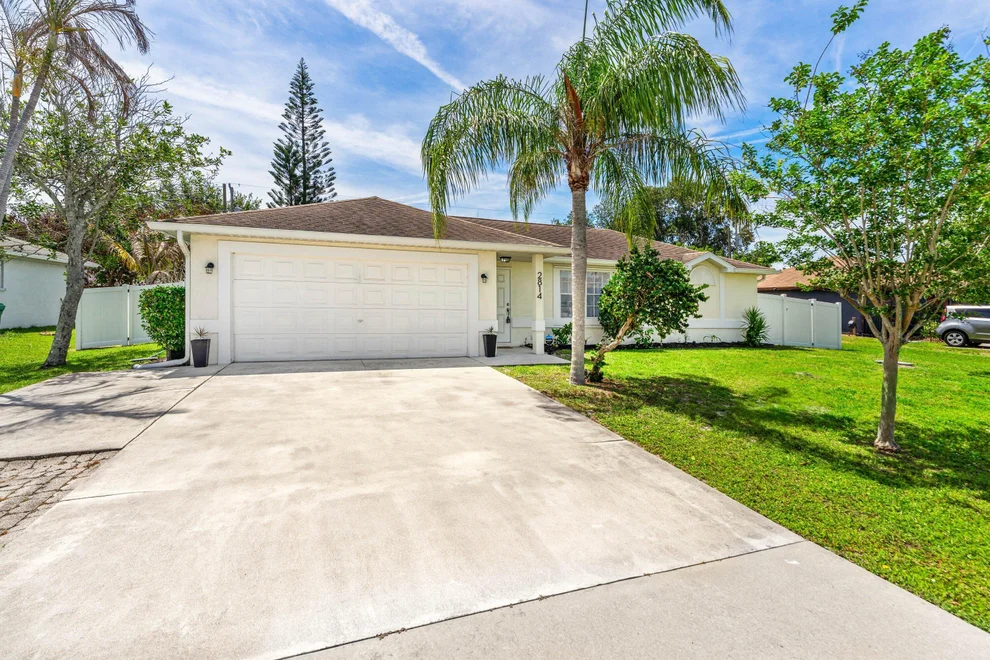 Unit for sale at 2814 SE Melaleuca Boulevard, Port St Lucie, FL 34952