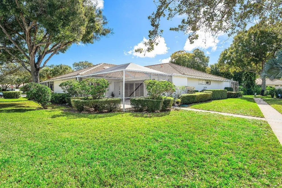Unit for sale at 5101 Water Oak Court, Palm Beach Gardens, FL 33410