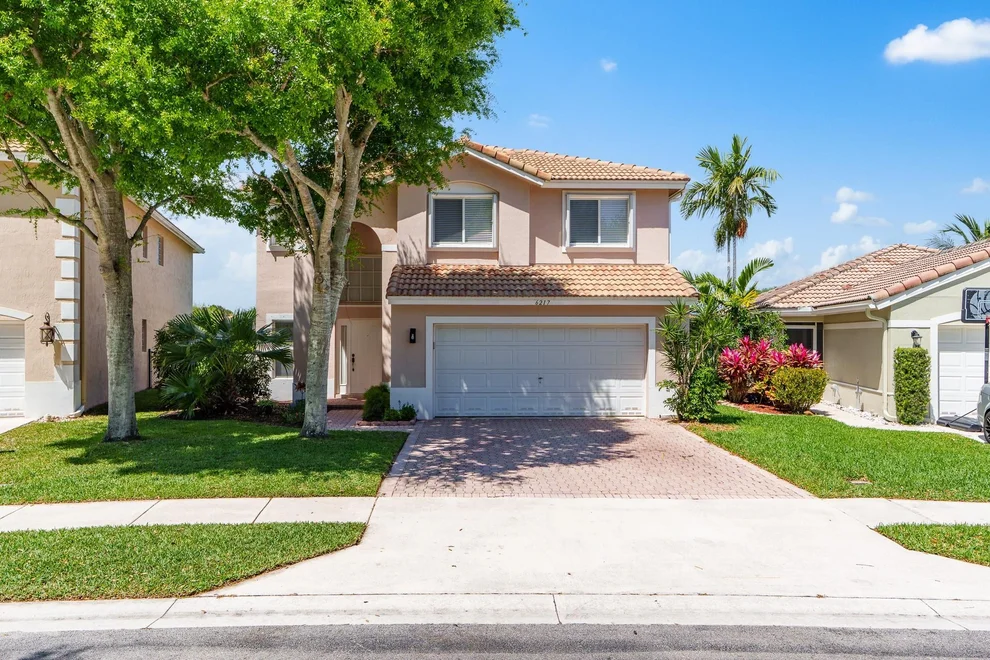Unit for sale at 6217 Willoughby Circle, Lake Worth, FL 33463