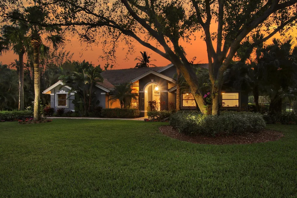 Unit for sale at 18290 SE Ridgeview Drive, Jupiter, FL 33469