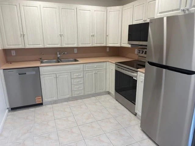 Unit for sale at 2053 Rexford C, Boca Raton, FL 33434