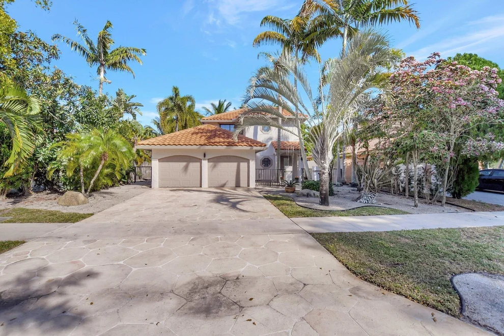 Unit for sale at 376 NW 37 Way, Deerfield Beach, FL 33442