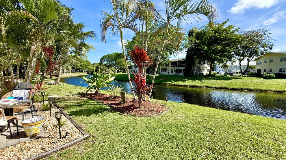 Unit for sale at 79 Lyndhurst D, Deerfield Beach, FL 33442