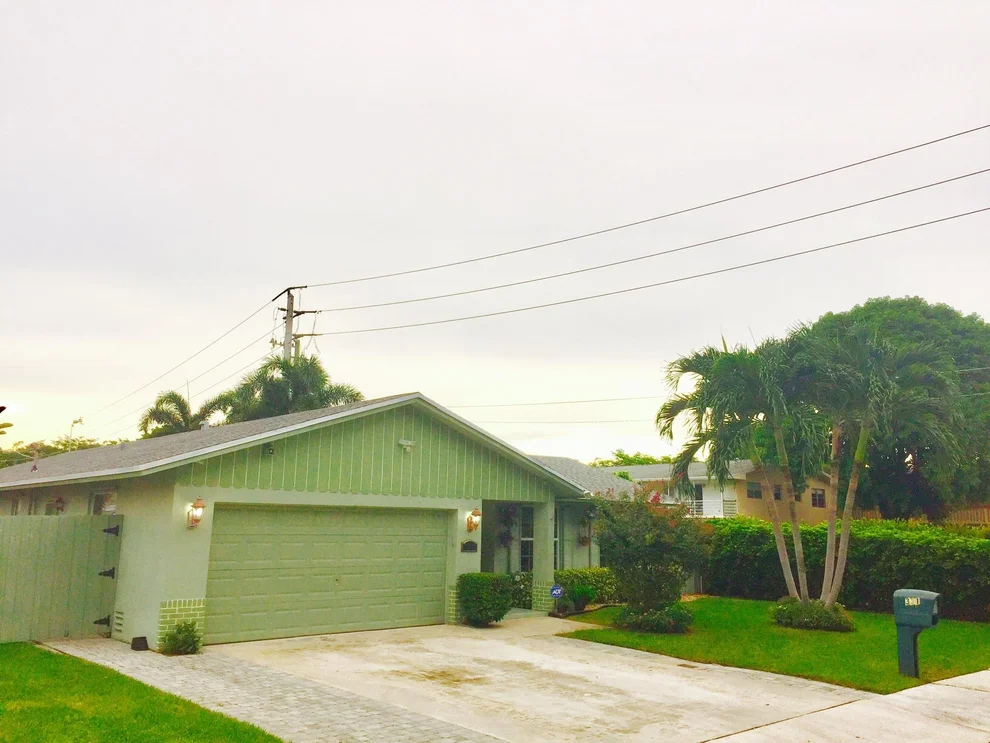 Unit for sale at 331 SW 30th Avenue, Deerfield Beach, FL 33442