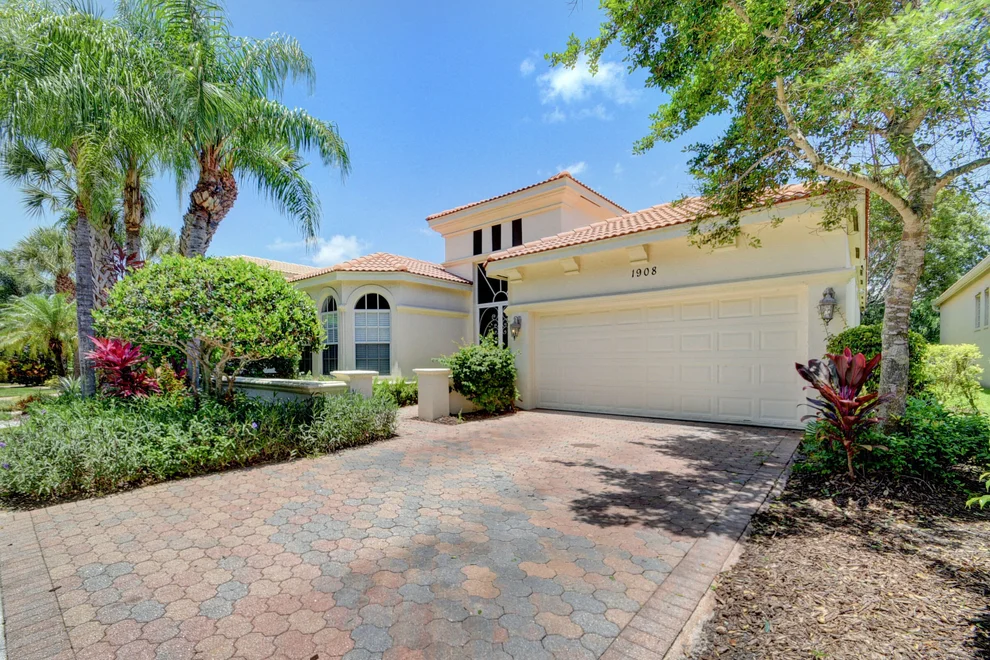 Unit for sale at 1908 Via Castello, Wellington, FL 33411