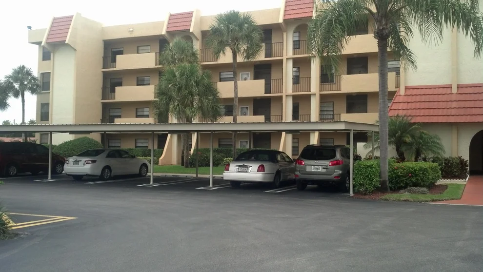 Unit for sale at 23385 Barwood Lane S, Boca Raton, FL 33428