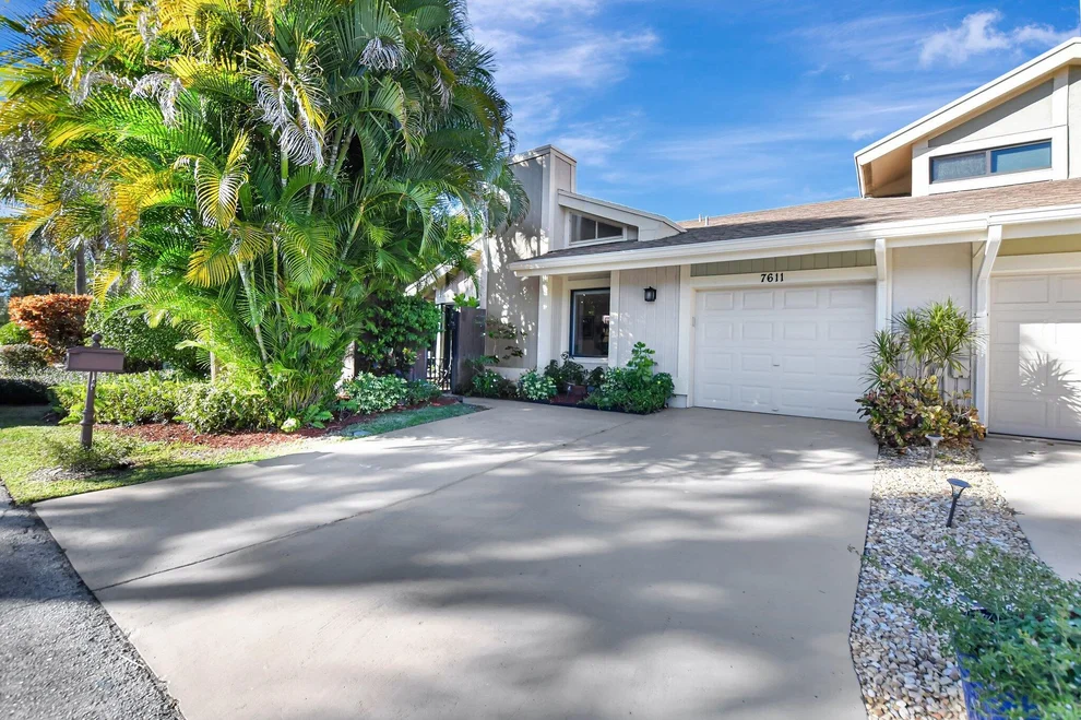 Unit for sale at 7611 Sierra Terrace W, Boca Raton, FL 33433