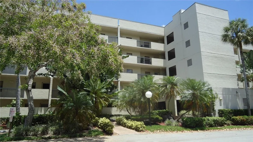 Unit for sale at 2900 NW 42nd Avenue, Coconut Creek, FL 33066