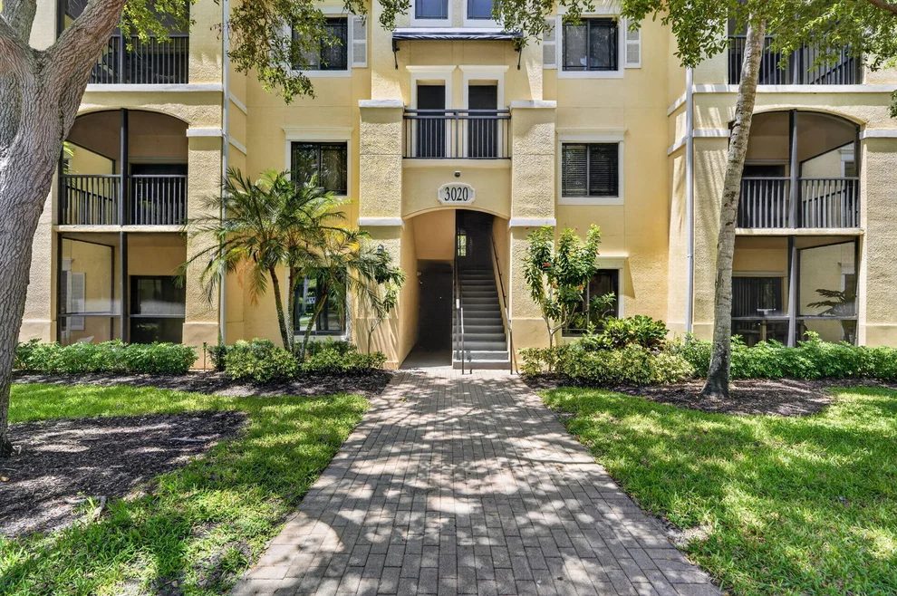 Unit for sale at 3020 Alcazar Place, Palm Beach Gardens, FL 33410