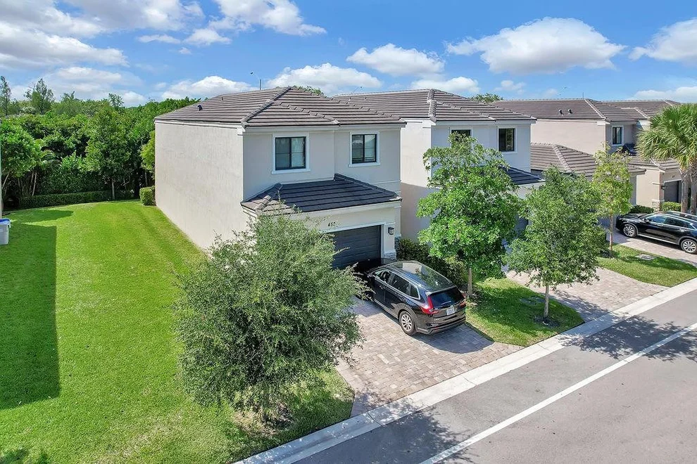 Unit for sale at 453 NW 36th Avenue, Pompano Beach, FL 33069