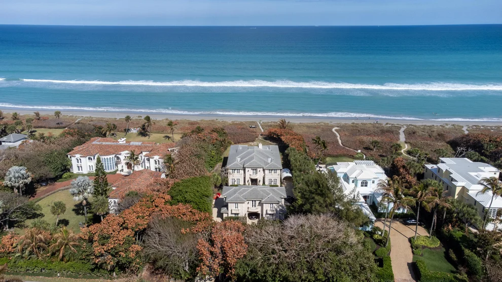Unit for sale at 19 N Beach Road, Jupiter Island, FL 33455