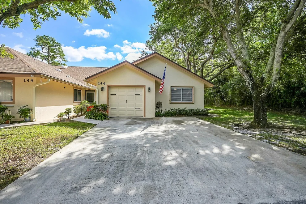 Unit for sale at 146 Paradise Crescent, Royal Palm Beach, FL 33411