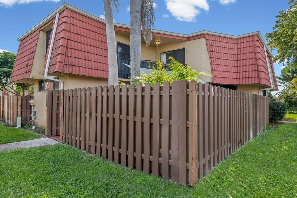 Unit for sale at 8194 Thames Boulevard, Boca Raton, FL 33433