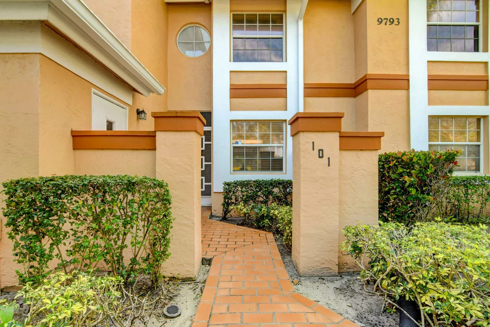 Unit for sale at 9793 Seacrest Circle, Boynton Beach, FL 33437
