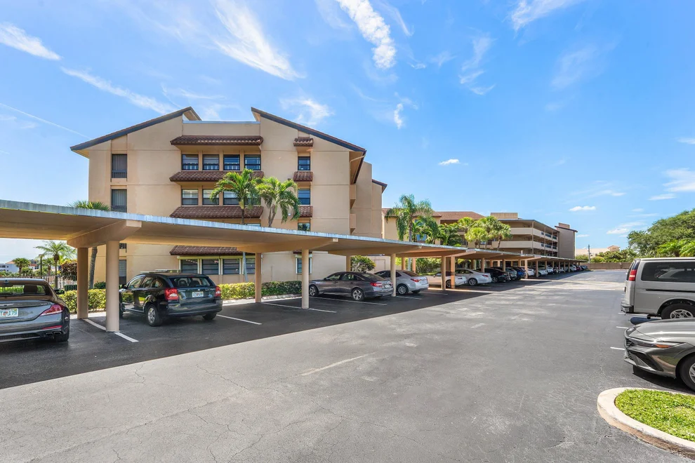 Unit for sale at 1030 Us Highway 1, North Palm Beach, FL 33408