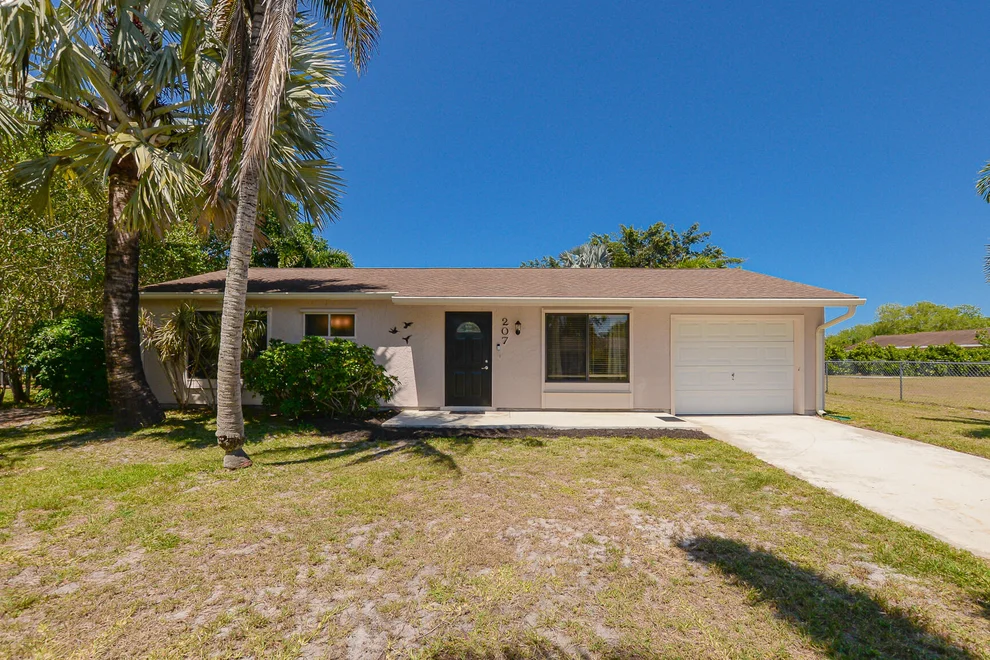 Unit for sale at 207 SW Bridgeport Drive, Port St Lucie, FL 34953