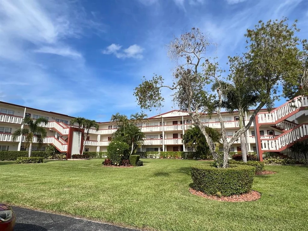 Unit for sale at 251 Brighton F, Boca Raton, FL 33434