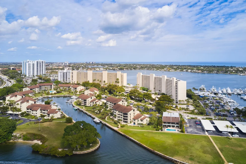 Unit for sale at 124 Lakeshore Drive, North Palm Beach, FL 33408
