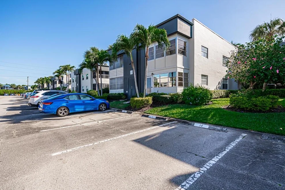 Unit for sale at 354 Burgundy, Delray Beach, FL 33484