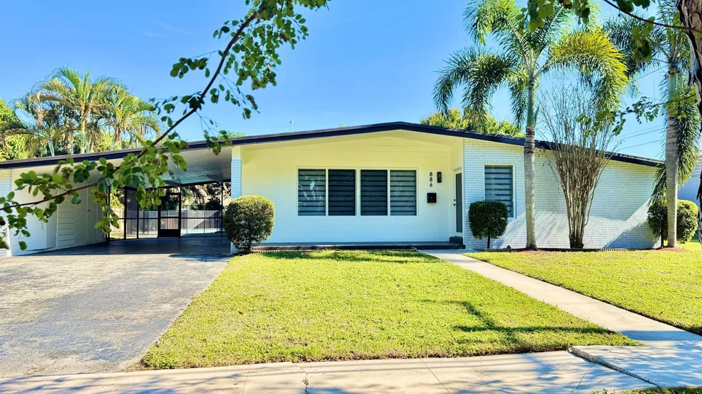 Unit for sale at 886 E Acre Drive, Plantation, FL 33317