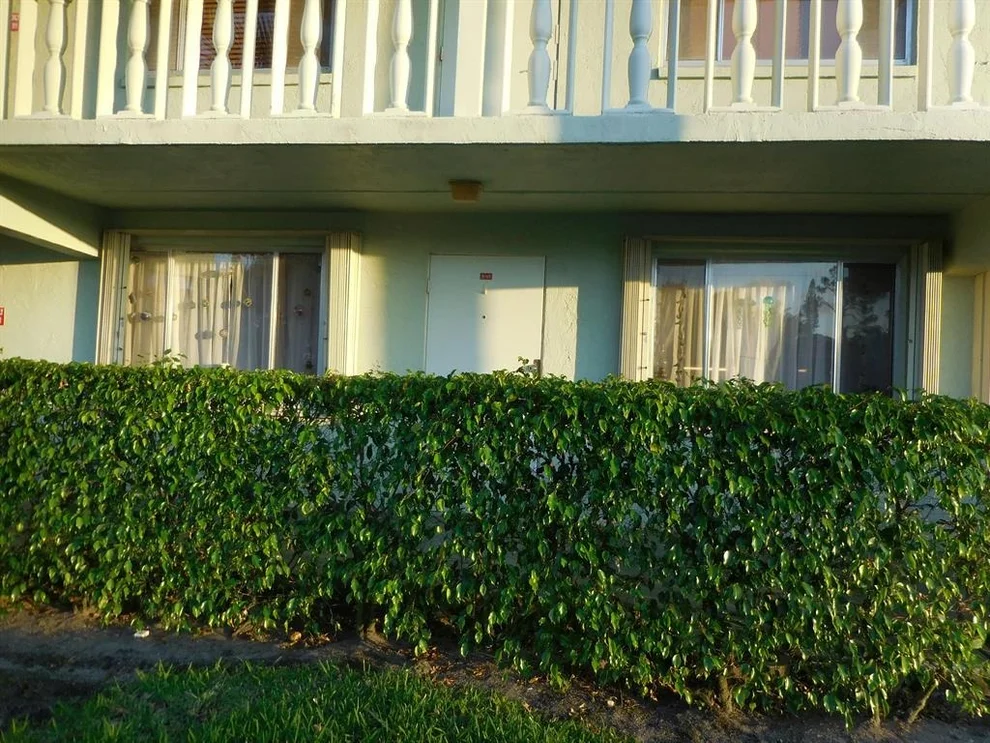 Unit for sale at 3300 Springdale Boulevard, Palm Springs, FL 33461