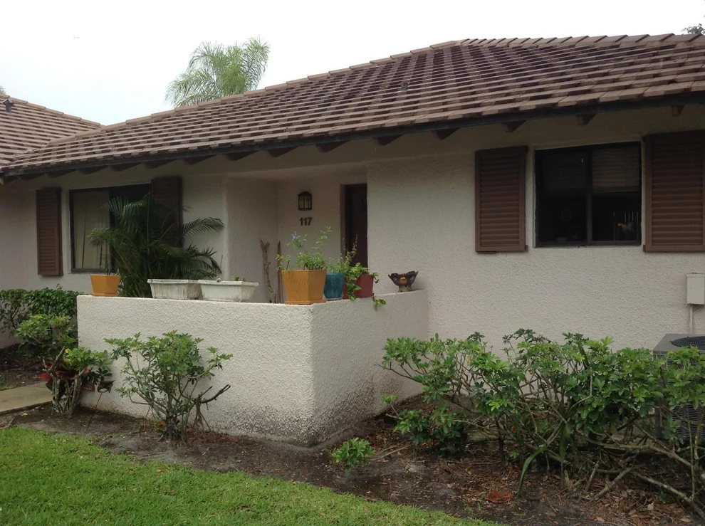 Unit for sale at 117 Club Drive, Palm Beach Gardens, FL 33418
