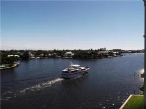 Unit for sale at 555 SE 6th Avenue, Delray Beach, FL 33483