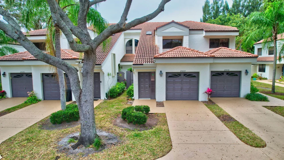 Unit for sale at 2507 Aspen Way, Boynton Beach, FL 33436