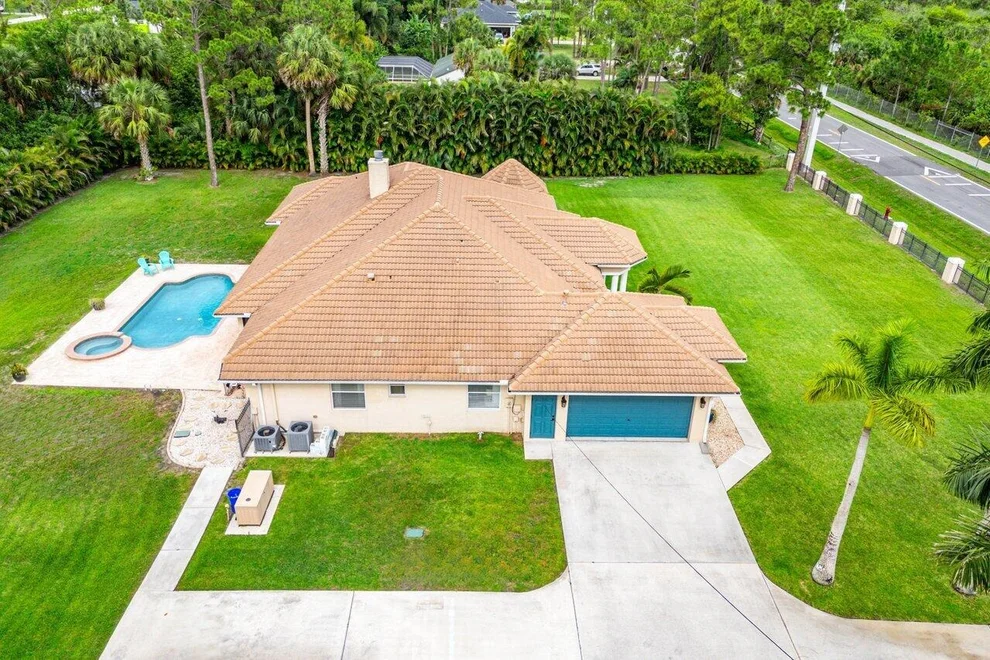 Unit for sale at 18301 Hamlin Boulevard, The Acreage, FL 33470