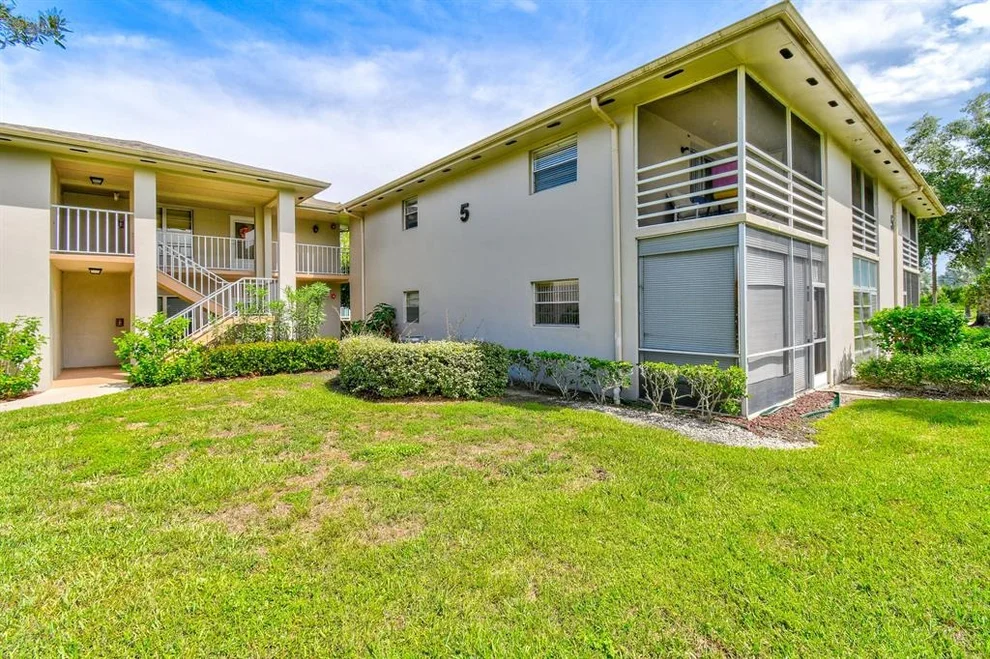 Unit for sale at 5 Lake Vista Trail, Port St Lucie, FL 34952