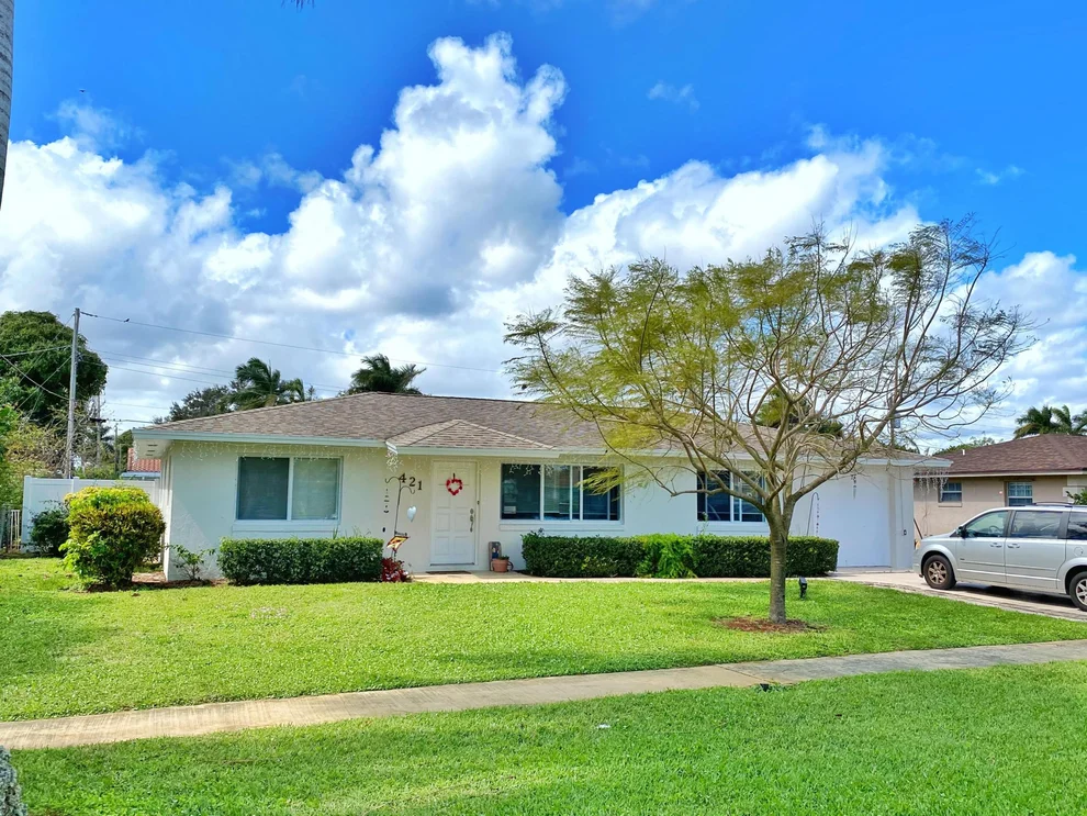 Unit for sale at 421 Davis Road, Palm Springs, FL 33461