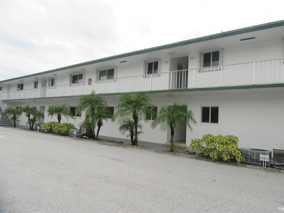 Unit for sale at 10 Garden Street, Tequesta, FL 33469